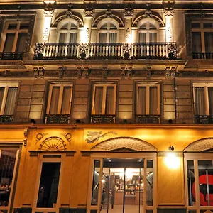 Hotel New Roblin, Paris